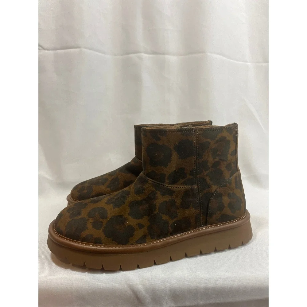 Universal Thread Leopard Print Ankle Boots Brown Animal Print Memory Foam Size 6